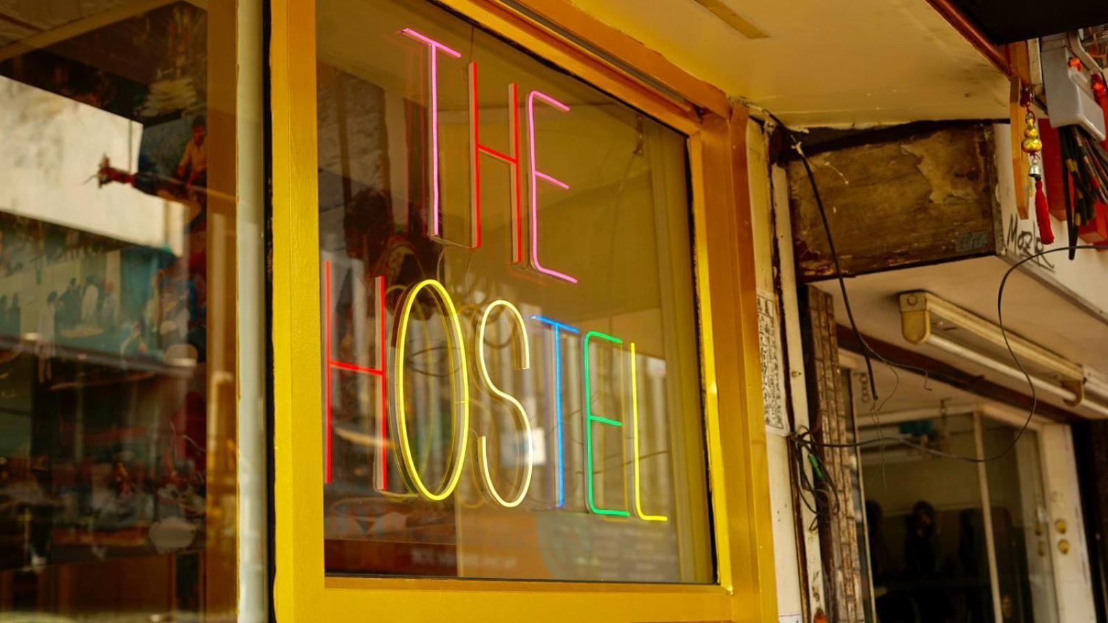 The House Hostel Bangkok Buitenkant foto